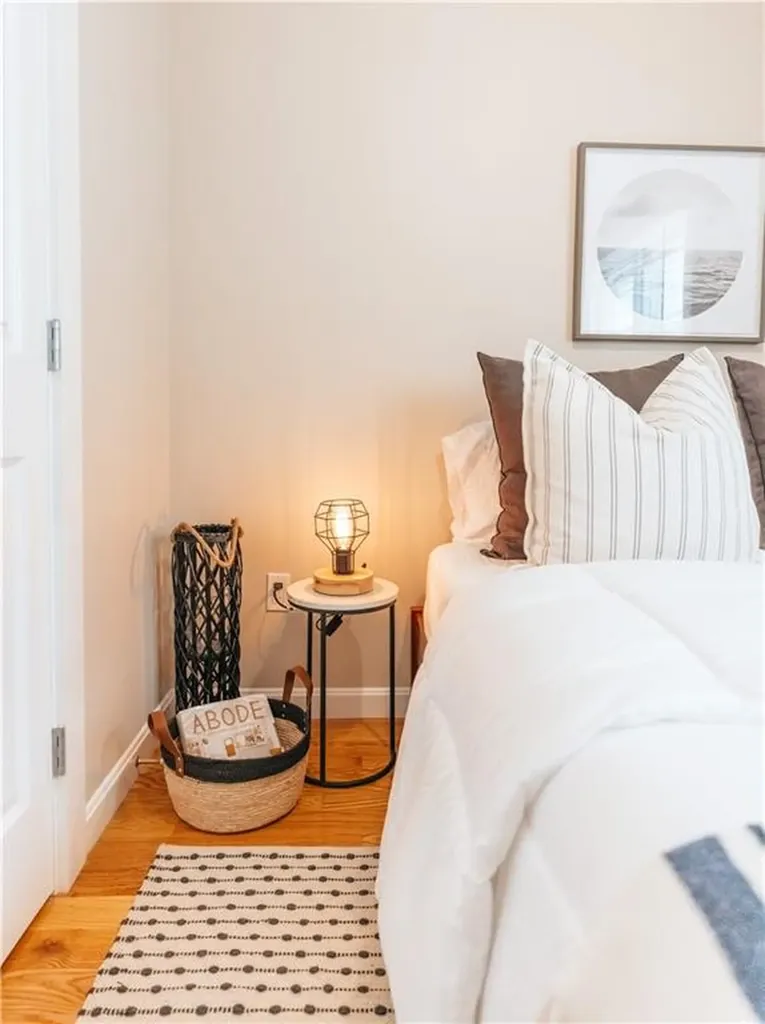 28 Dixon Street Newport RI 02840