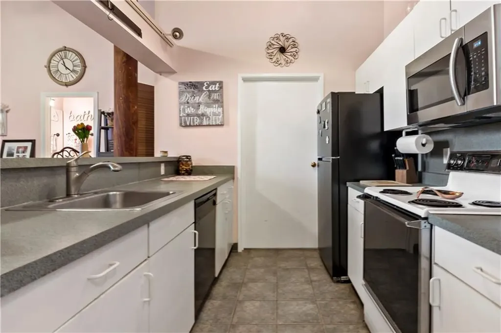 494 Woonasquatucket Avenue North Providence RI 02911