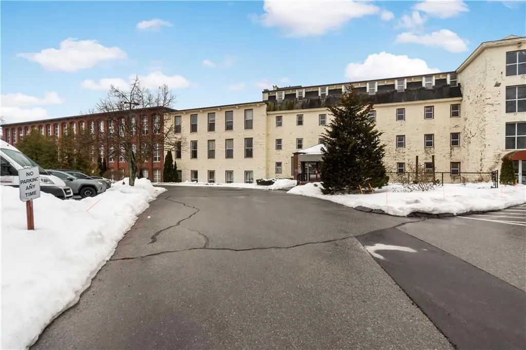 494 Woonasquatucket Avenue North Providence RI 02911