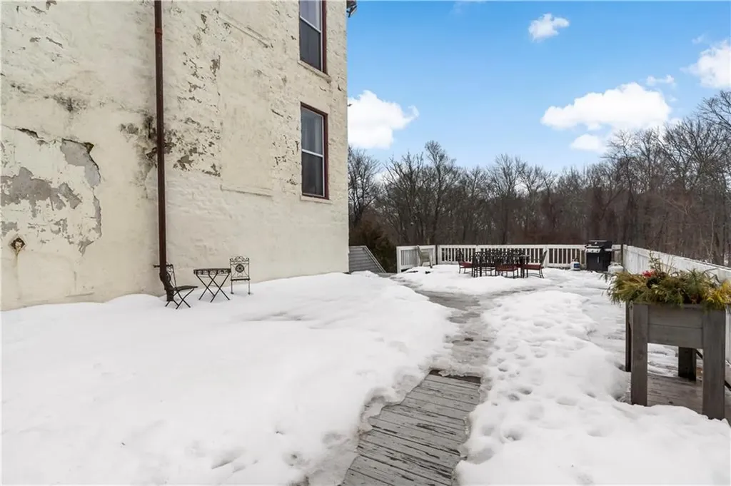 494 Woonasquatucket Avenue North Providence RI 02911