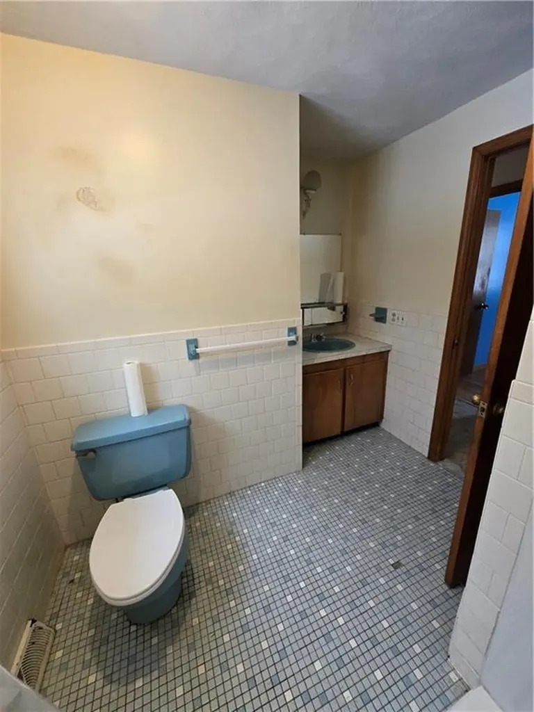 170 Long Lane North Kingstown RI 02852