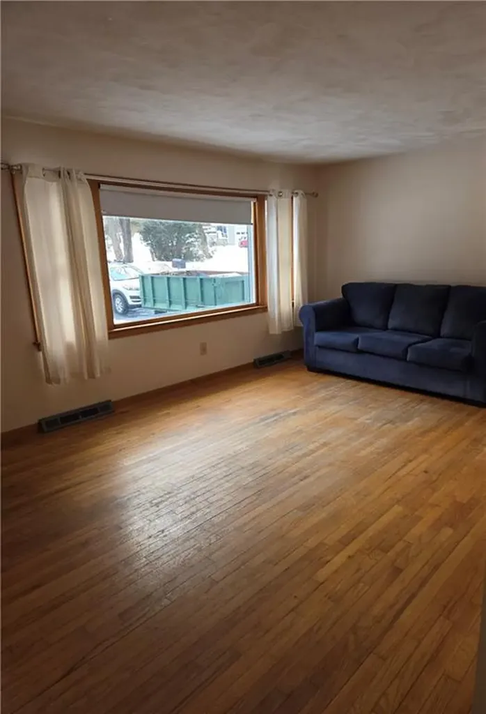 170 Long Lane North Kingstown RI 02852