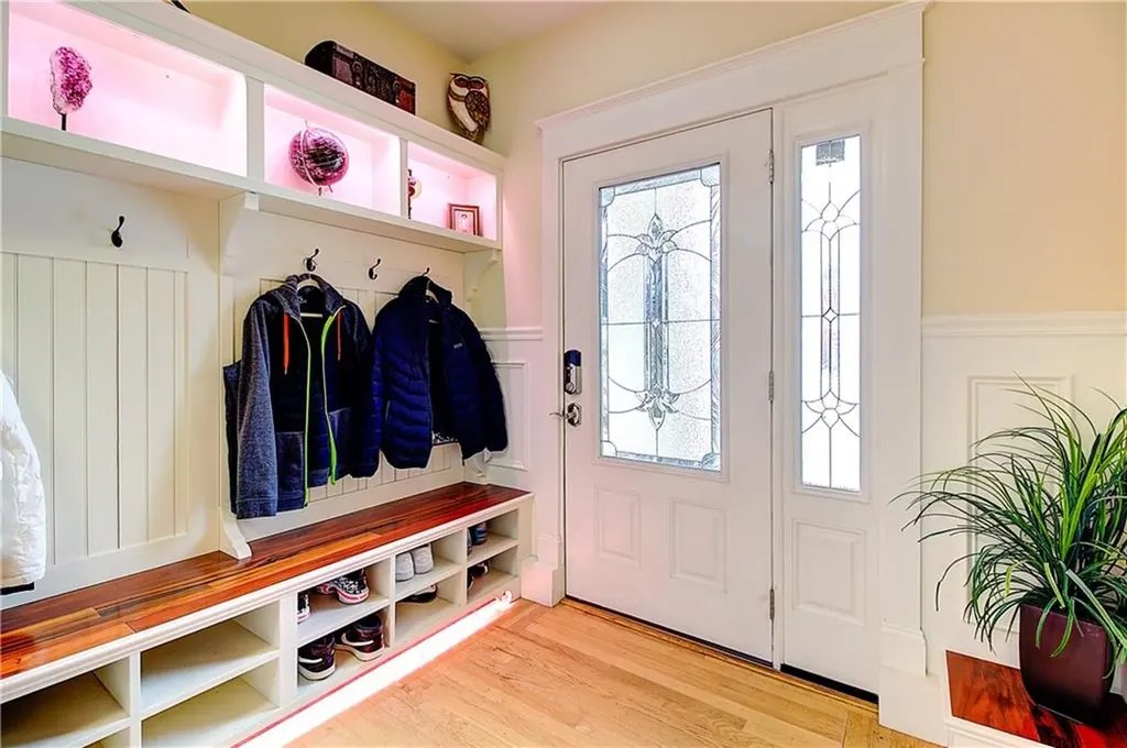 21 Sarah Lane Warwick RI 02889