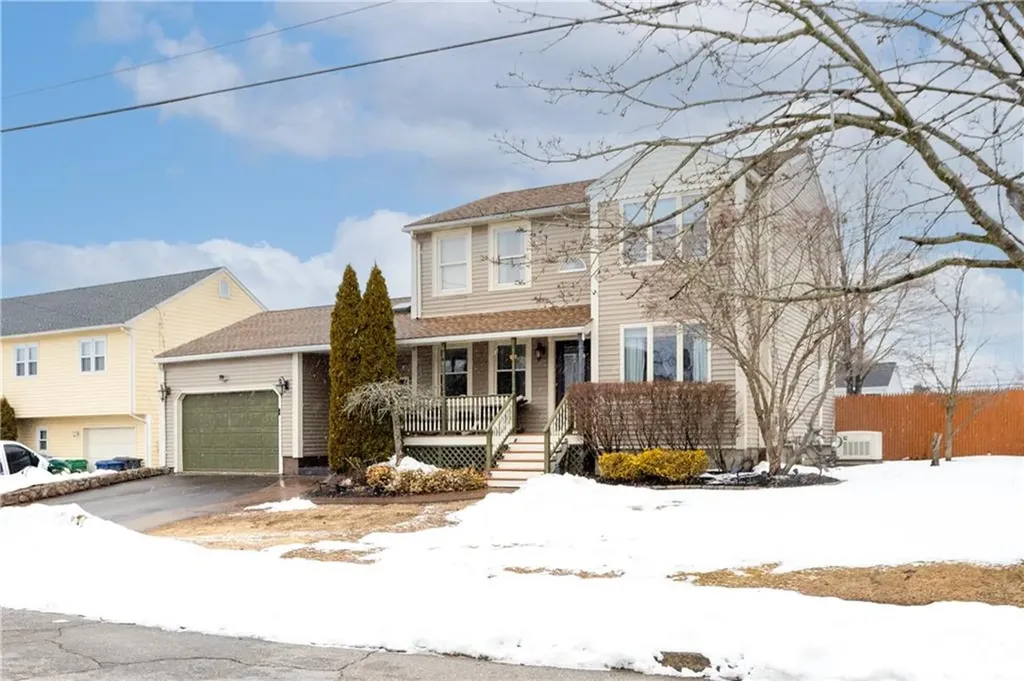 21 Sarah Lane Warwick RI 02889