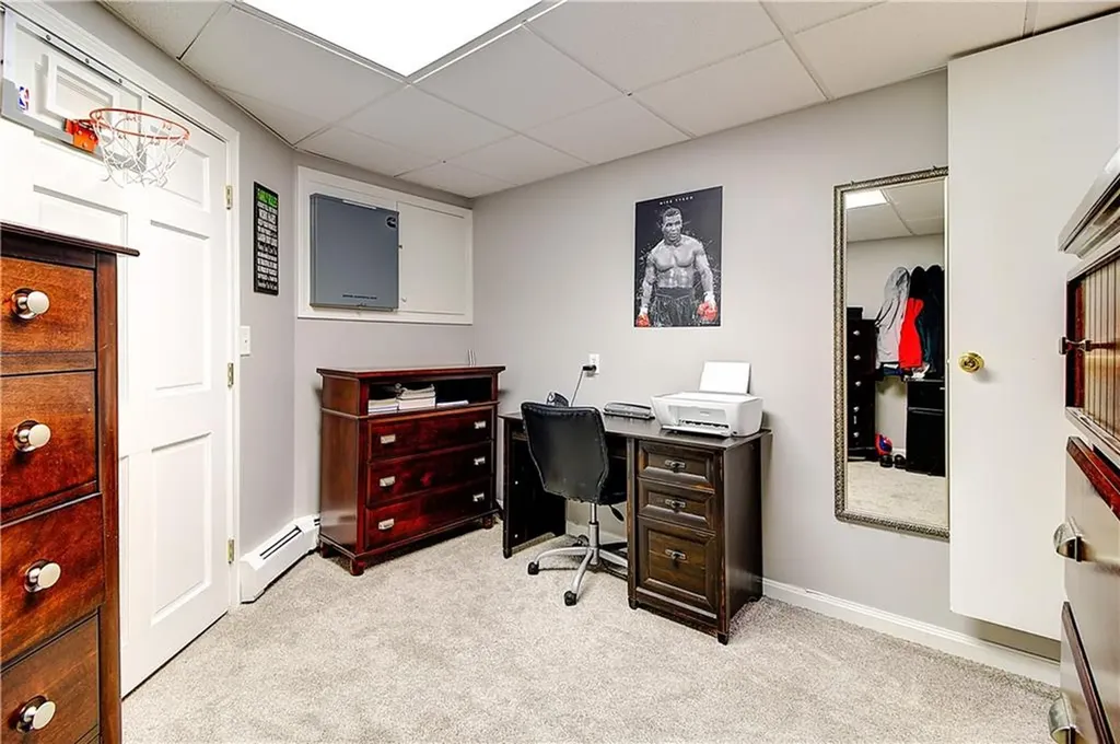 21 Sarah Lane Warwick RI 02889