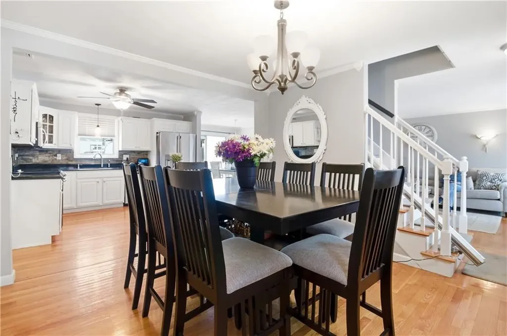 21 Sarah Lane Warwick RI 02889