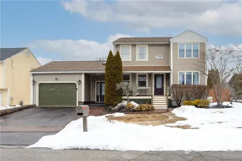 21 Sarah Lane Warwick RI 02889