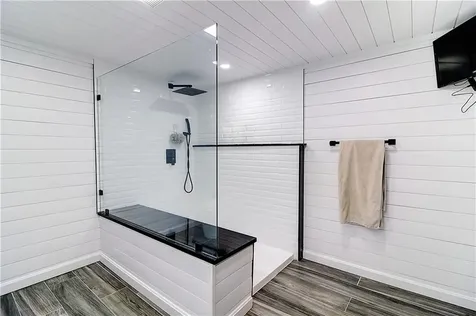 21 Sarah Lane Warwick RI 02889