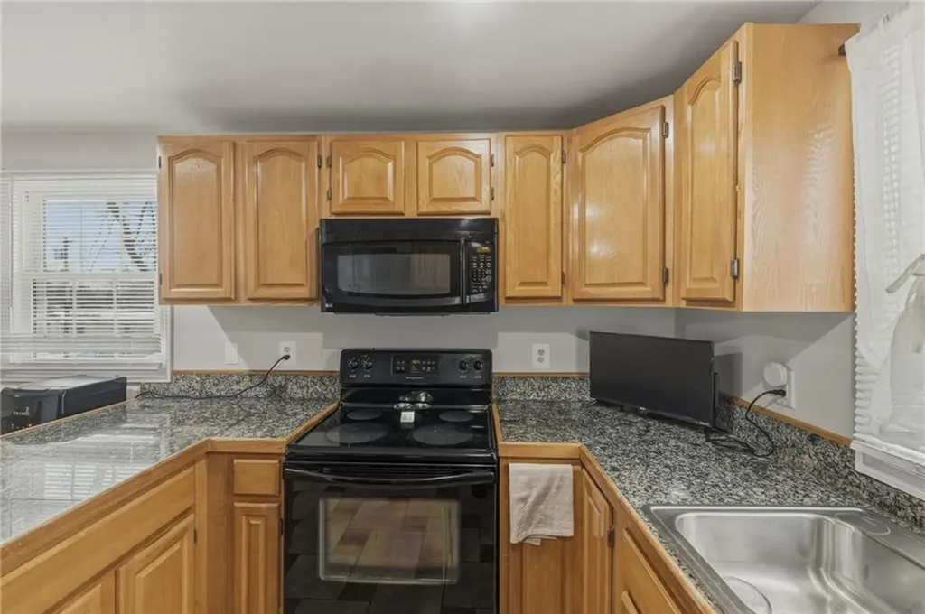 135 Seamans Street Providence RI 02905