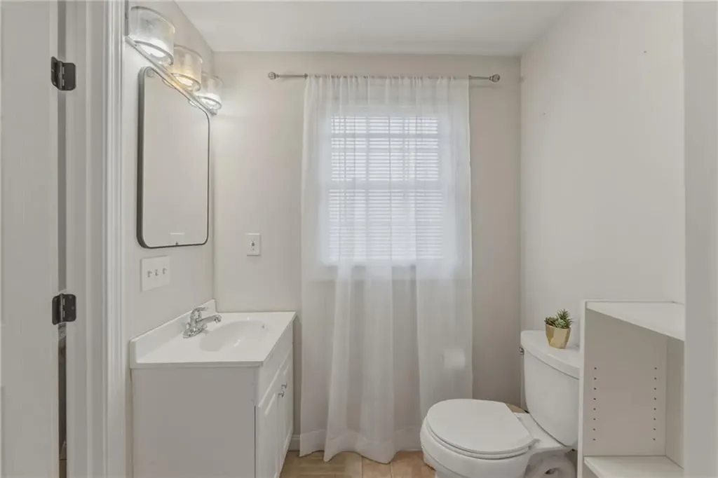 135 Seamans Street Providence RI 02905