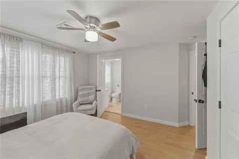 135 Seamans Street Providence RI 02905