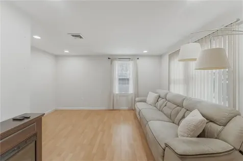 135 Seamans Street Providence RI 02905