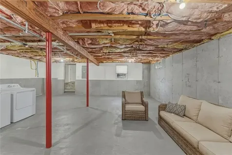 135 Seamans Street Providence RI 02905