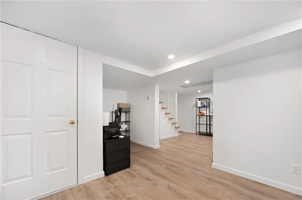 19 Evergreen Street Medway MA 02053