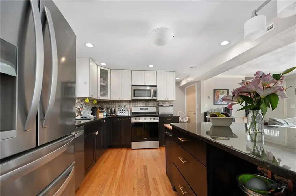 19 Evergreen Street Medway MA 02053