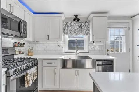 106 Stella Drive North Providence RI 02911