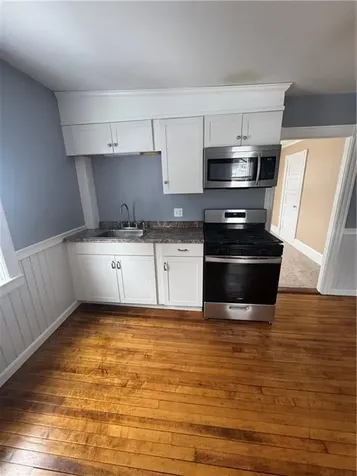 350 Metacom Avenue Bristol RI 02809