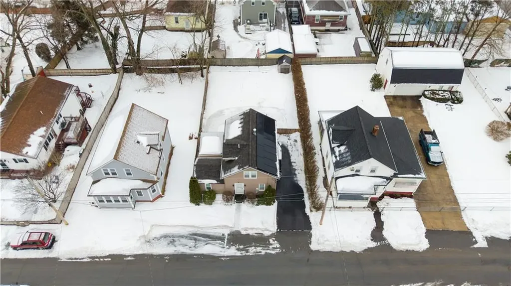 25 Vermont Street Johnston RI 02919