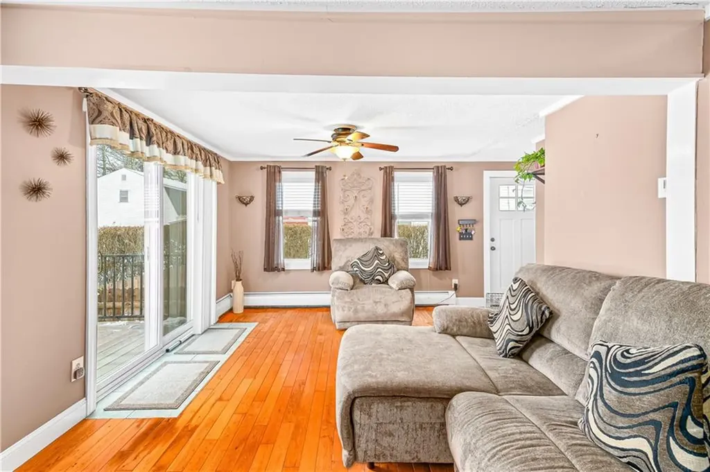 25 Vermont Street Johnston RI 02919