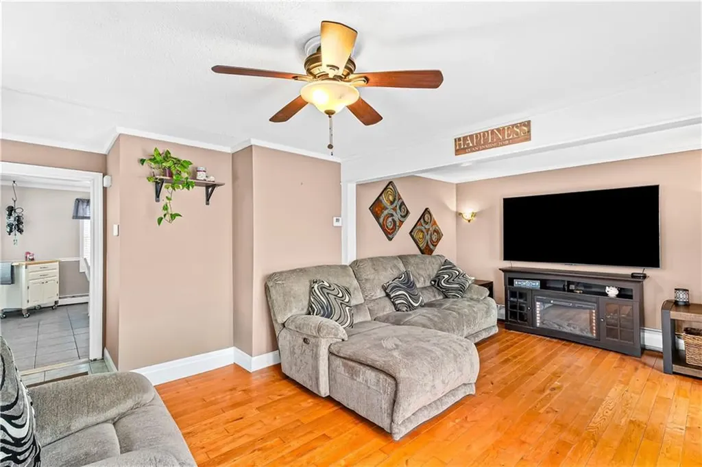 25 Vermont Street Johnston RI 02919