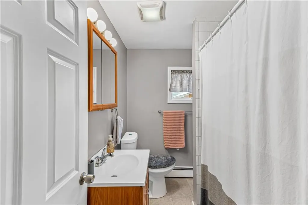 25 Vermont Street Johnston RI 02919