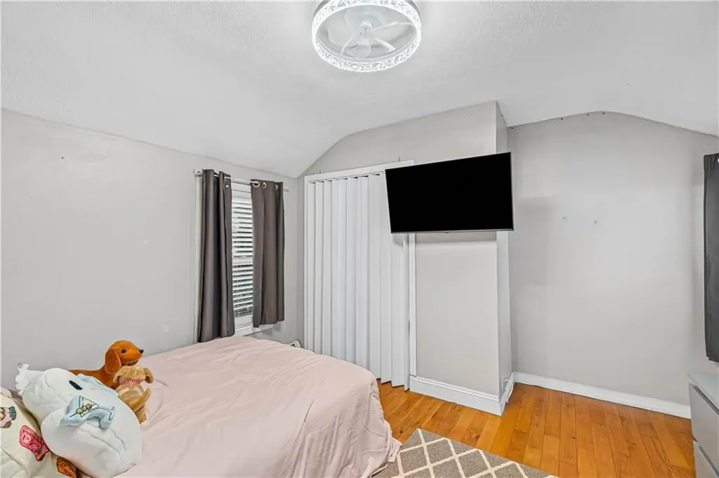 25 Vermont Street Johnston RI 02919