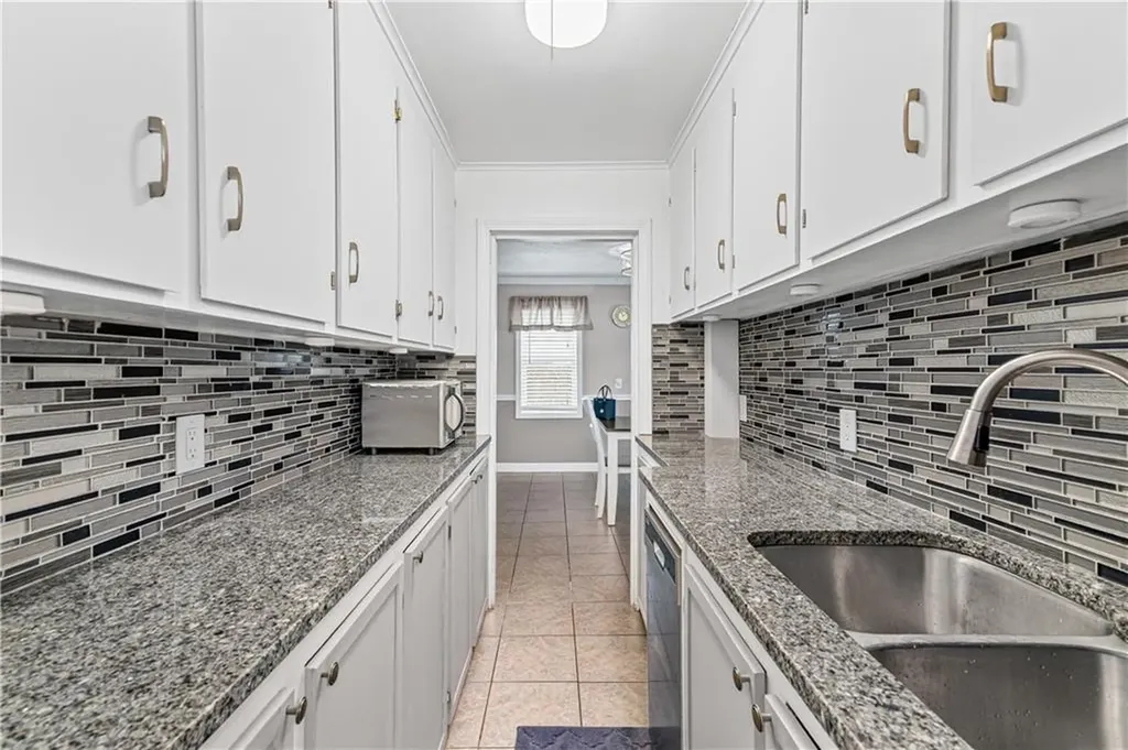 25 Vermont Street Johnston RI 02919