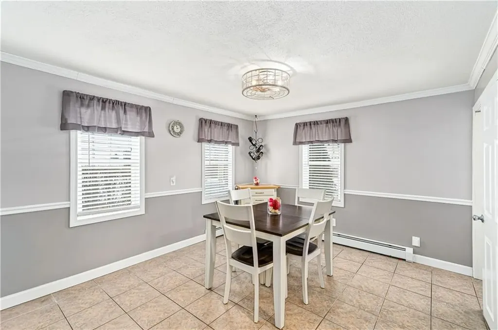 25 Vermont Street Johnston RI 02919