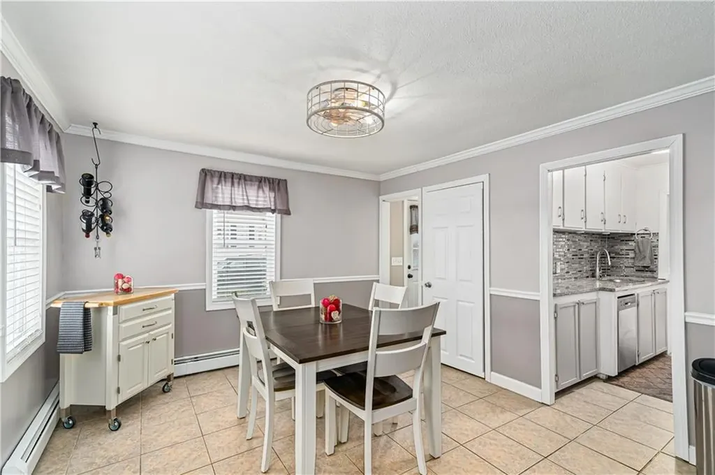 25 Vermont Street Johnston RI 02919