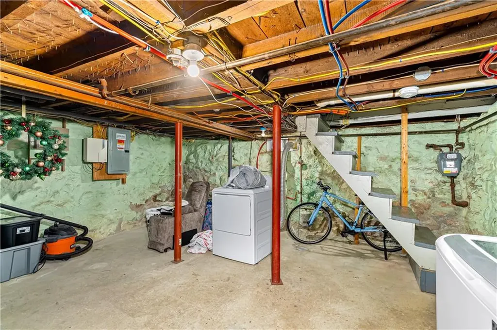 25 Vermont Street Johnston RI 02919