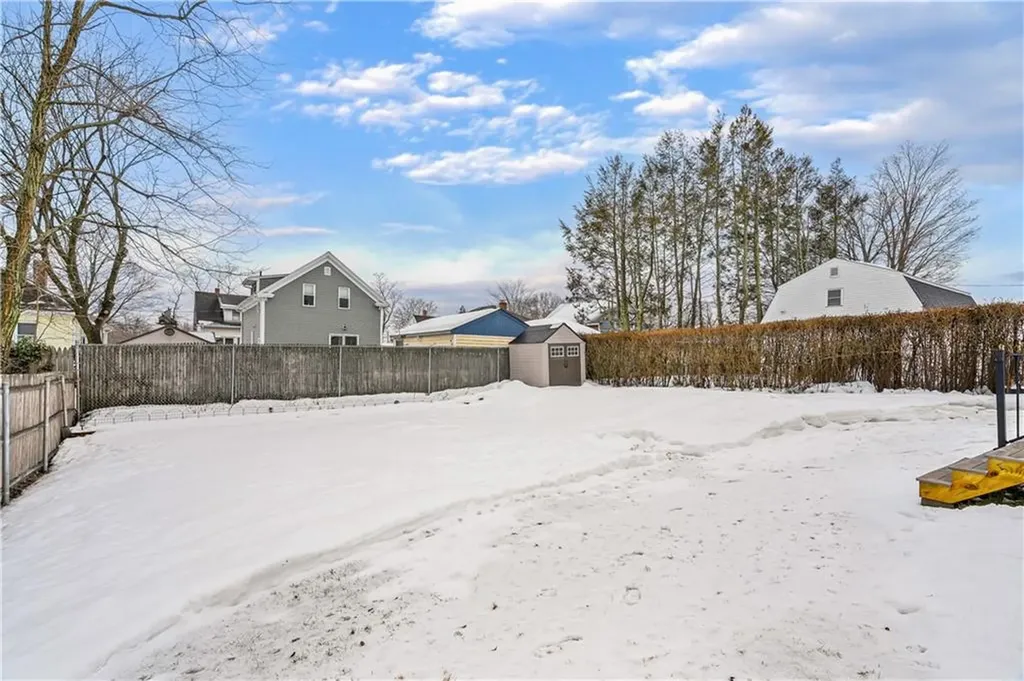 25 Vermont Street Johnston RI 02919