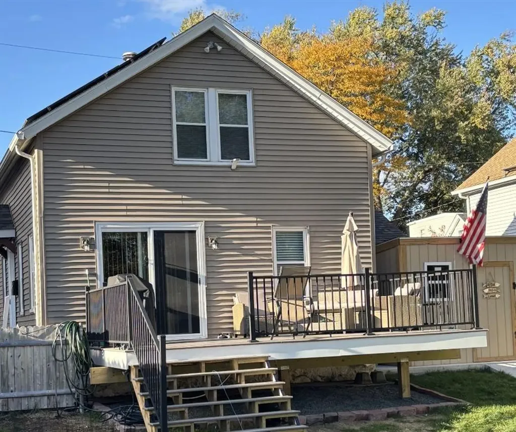 25 Vermont Street Johnston RI 02919