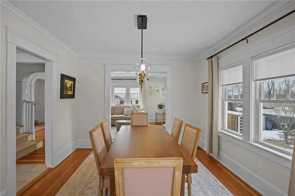 39 Ledge Road East Greenwich RI 02818