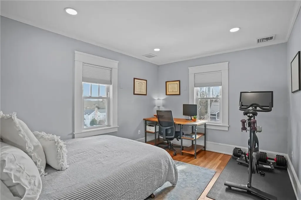 39 Ledge Road East Greenwich RI 02818