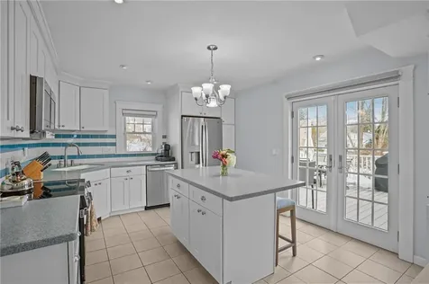 39 Ledge Road East Greenwich RI 02818