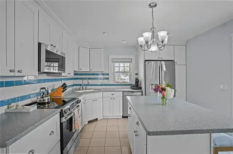 39 Ledge Road East Greenwich RI 02818