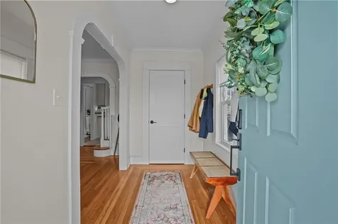 39 Ledge Road East Greenwich RI 02818