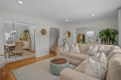 39 Ledge Road East Greenwich RI 02818