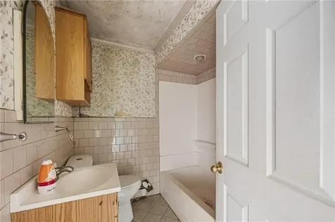 58 Manning Street North Providence RI 02911