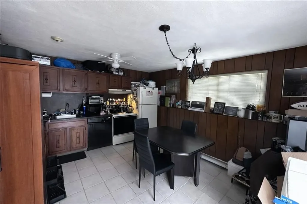 1560 Douglas Avenue North Providence RI 02904