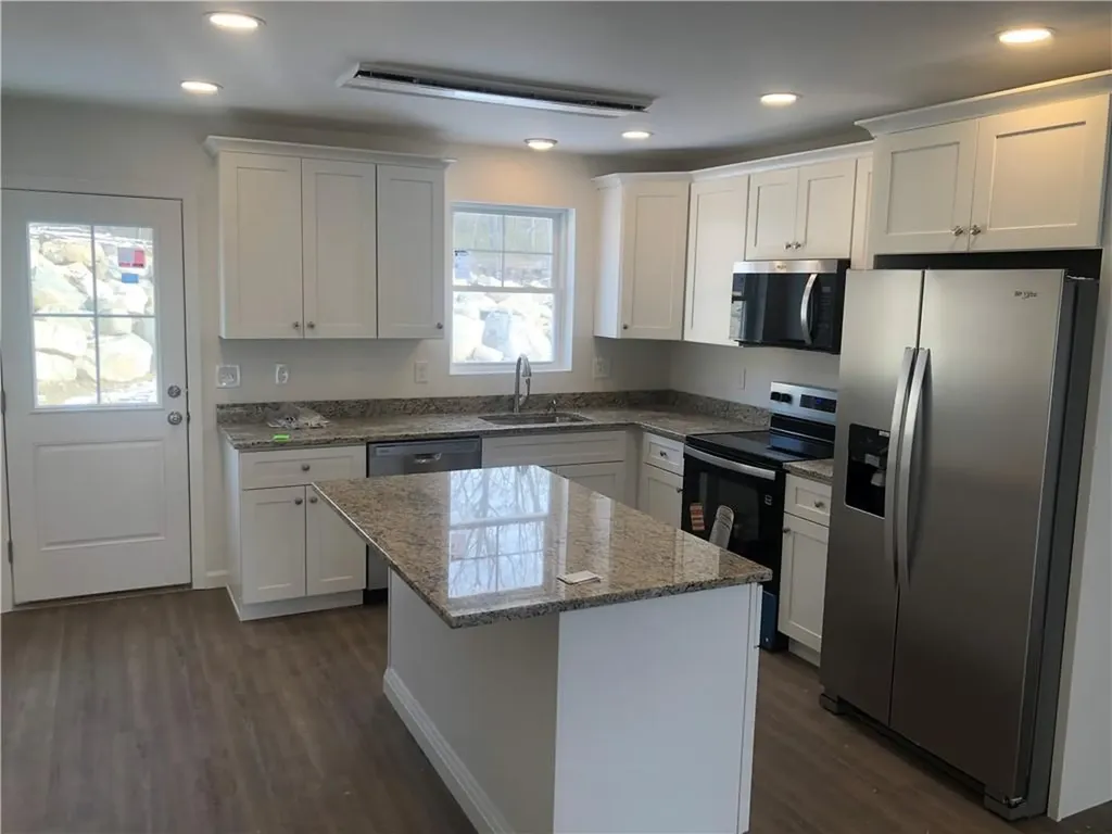 1445 Old Louisquisset Pike Lincoln RI 02865