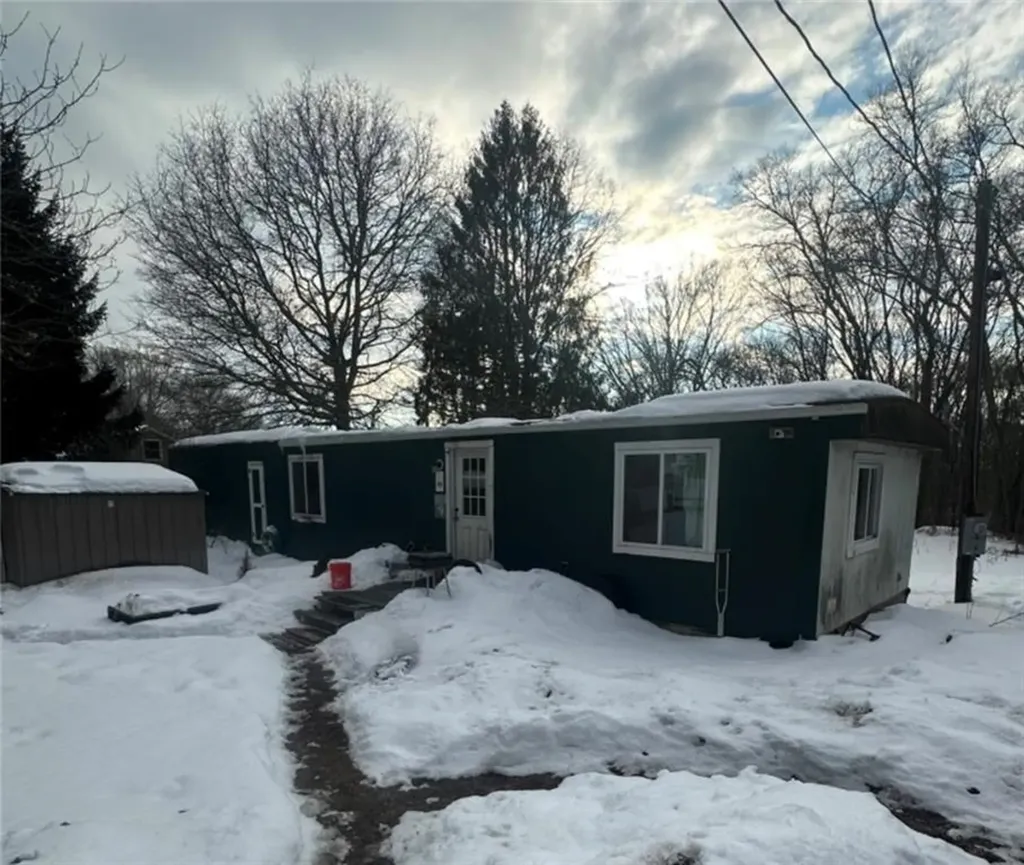 49 Tomaquag Road Hopkinton RI 02808