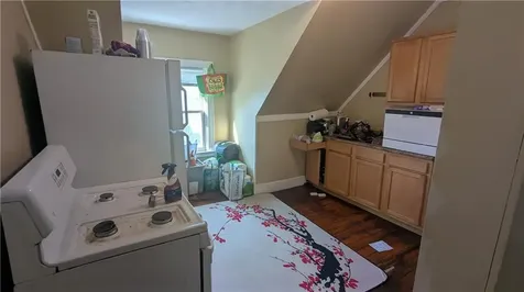 15 17 Emmett Street Providence RI 02903