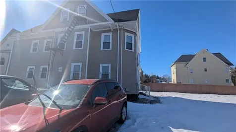 15 17 Emmett Street Providence RI 02903