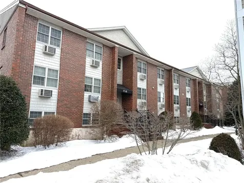 669 Metacom Avenue Bristol RI 02809