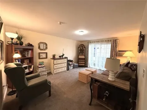 669 Metacom Avenue Bristol RI 02809