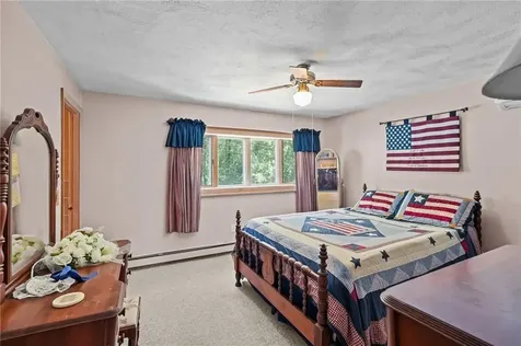 34 Arrow Lane North Kingstown RI 02852