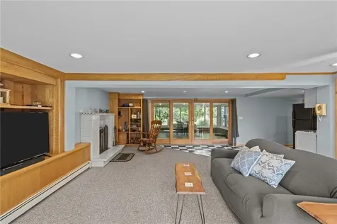 34 Arrow Lane North Kingstown RI 02852