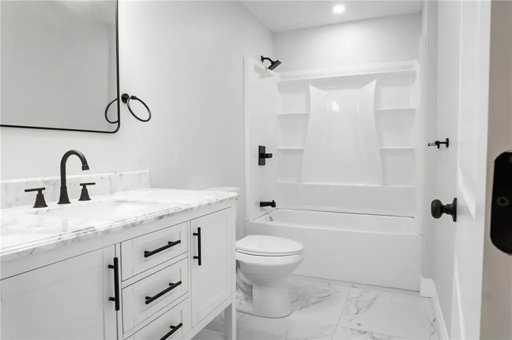 33 Hemlock Avenue Cranston RI 02910