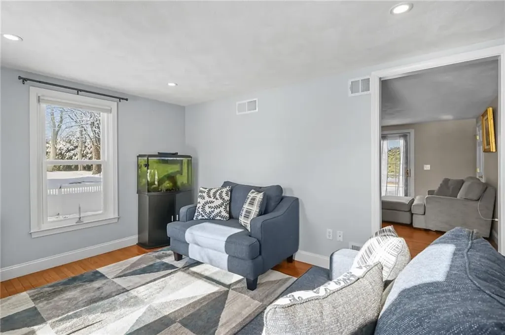 25 Janet Drive Cranston RI 02921